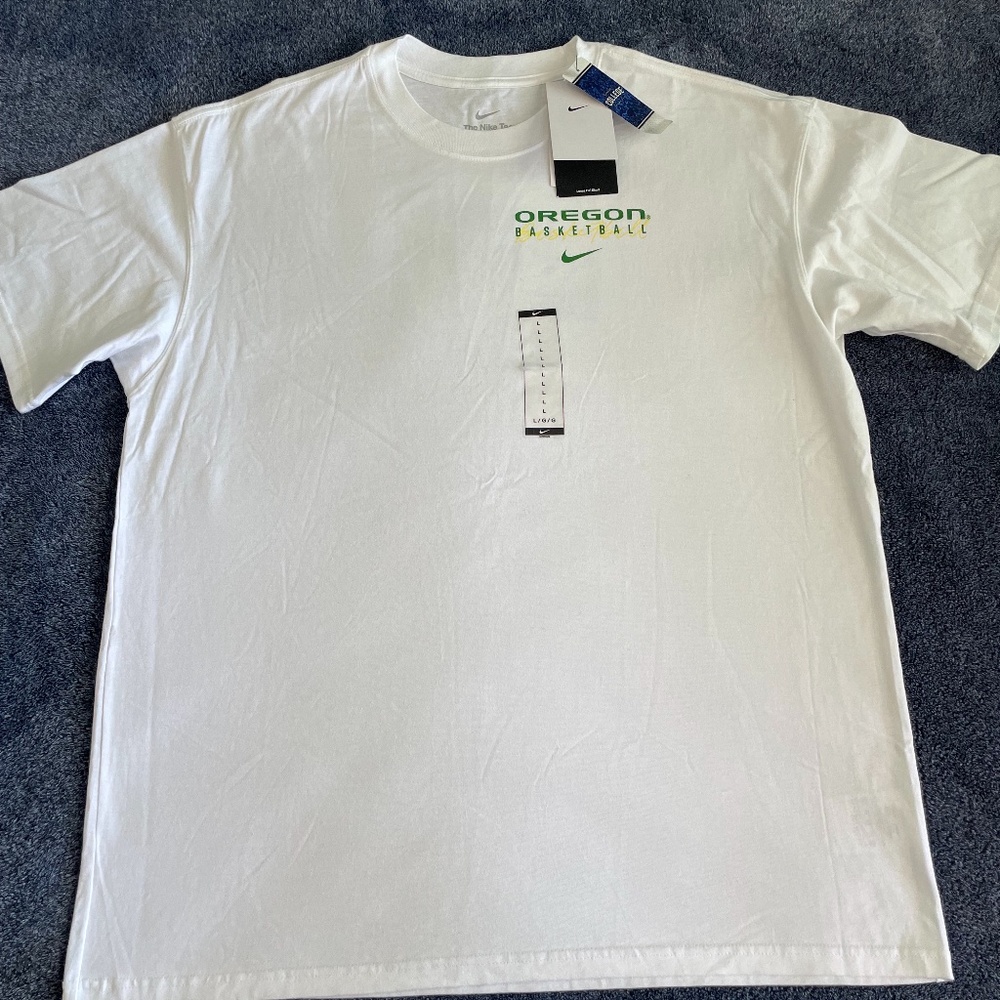 Nike The Nike Tee Oregon Ducks Basketball Mens T-Shirt Loose Fit White Large NWT